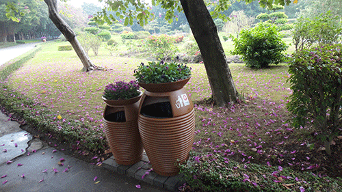  汕頭玻璃鋼花盆垃圾桶，點綴公園好環(huán)境。